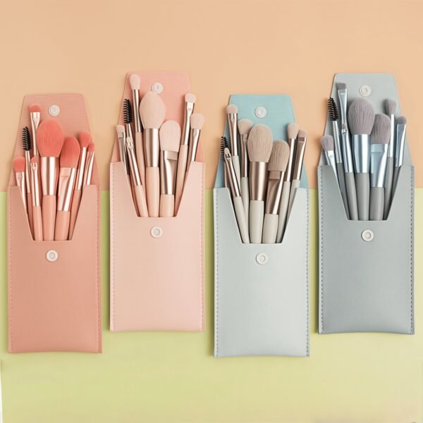 1-27.jpeg Premium Mini 8pcs Travel Brush Set