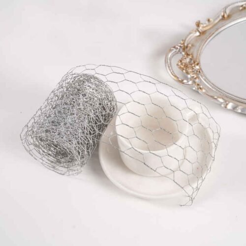 H3a7060d7a0f340d1a35efee890763b58d.jpeg_720x720q50.jpg Galvanized Hexagonal Mesh Garden Grid